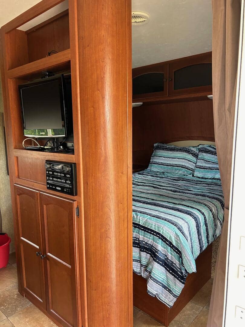 TRAILER SITE L A4 NO 4